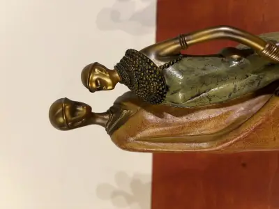 Grote Beeld van een Afrikaanse gezin – kavel bij GSD Auctions, Zoeterwoude
