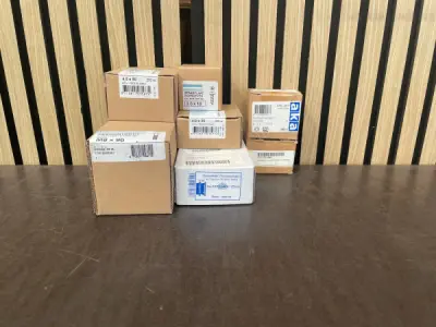 Gemengde Partij Bevestigingsmateriaal – 8 Dozen – kavel bij XL Auctions