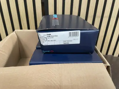 Partij HOPPE K486 deurstoppers – 4 dozen – kavel bij XL Auctions
