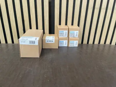 Partij RVS Schroeven & Bouten – 6 Dozen – kavel bij XL Auctions