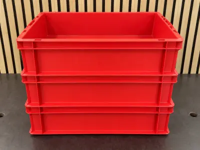Transport-/magazijnbakken rood – 3 stuks – ca. 60 × 40 cm – kavel bij XL Auctions