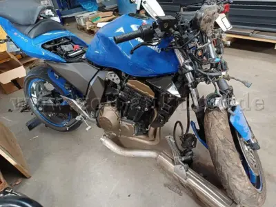 1 KAWASAKI Z750 Naked Bike - Unfallschaden - gebraucht als Teilespender – kavel bij Zoll-Auktion, Lontzen