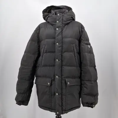 Jas, maat 52, Prada, CN 185/92A – kavel bij Domeinen Roerende Zaken, Groningen