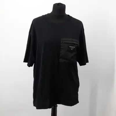 T-shirt, maat L, Prada, UJN661 S221 11CK – kavel bij Domeinen Roerende Zaken, Groningen