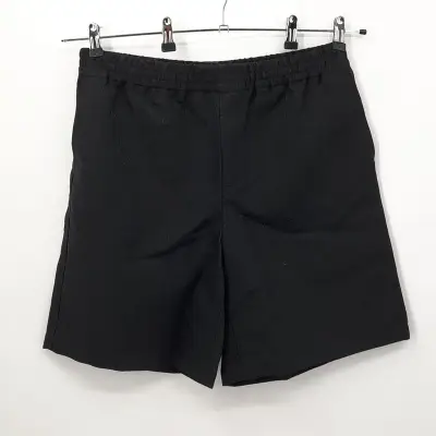 Korte broek, maat 50, Gucci – kavel bij Domeinen Roerende Zaken, Groningen