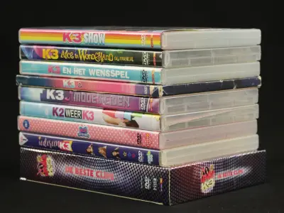 Set van 10 K3 DVD's met shows en clips verschillende generaties en periodes – kavel bij De Kringwinkel, Antwerpen