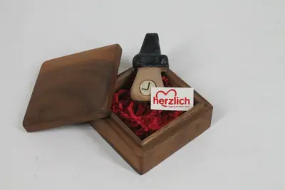 Handgemaakt decoratief magneetje – kavel bij De Kringwinkel, Brecht