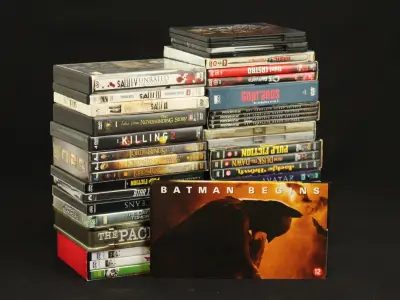 Groot lot DVD’s & boxsets – kavel bij De Kringwinkel, Antwerpen