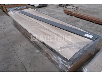 30 Cedral TR05 composiet plinten – kavel bij Auctelia, Liège
