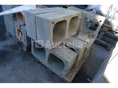 7 dubbele betonnen bushels – kavel bij Auctelia, Paliseul