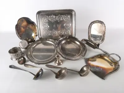 Diverse partij verzilverde serveer- en decoratieartikelen(13 stuks - 4,9kg.) – kavel bij De Kringwinkel, Heverlee