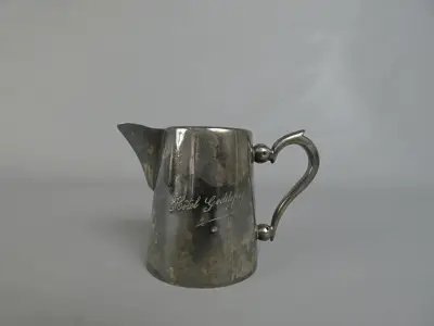 Vintage Hotelmelkkan – kavel bij De Kringwinkel, Diest