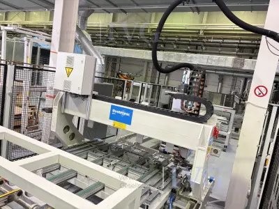 Glasförderer mit Klebeauftragsmaschine BYSTRONIC TPA – kavel bij IVG, Luckenwalde