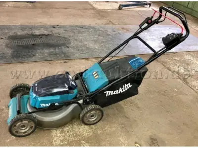1 Akku-Rasenmäher Makita DLM 465, gebraucht – kavel bij Zoll-Auktion, Gifhorn