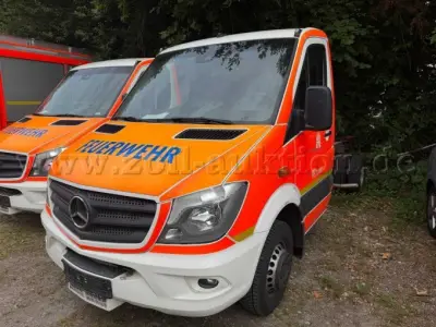 1 Rettungswagen-Fahrgestell Mercedes Benz 906 - (HH-2846) – kavel bij Zoll-Auktion, Hamburg