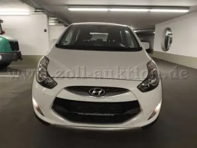 1 Hyundai IX 20 1.6 Crossline Automatik – kavel bij Zoll-Auktion, Garmisch-Partenkirchen