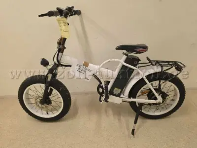 1 E-Bike, Klapprad, Hersteller unbekannt, nicht fahrbereit – kavel bij Zoll-Auktion, Ludwigshafen am Rhein