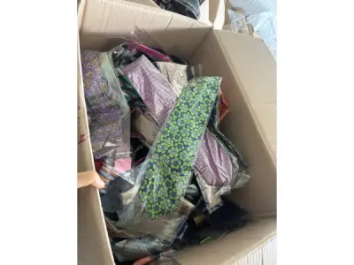 120x 120 nieuwe zijden stropdassen Merk Made in Italy Restpartij – kavel bij XL Auctions