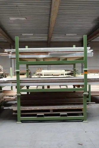 3x Stapelbare metalen houder + inhoud – kavel bij Openbare Verkopen, Ouwegem