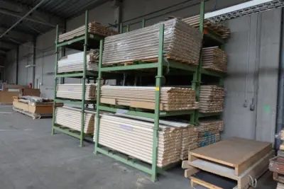 15x Stapelbare metalen houder + inhoud – kavel bij Openbare Verkopen, Ouwegem