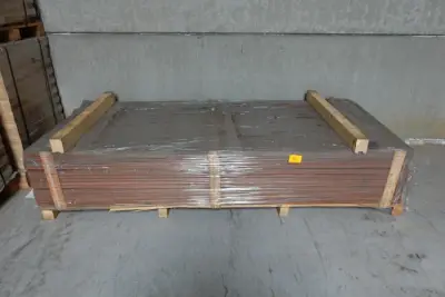 Pallet houten deurlijsten – kavel bij Openbare Verkopen, Ouwegem