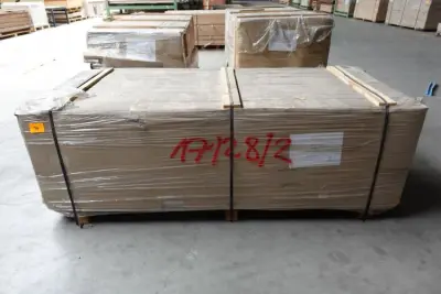 Pallet houten deurlijsten – kavel bij Openbare Verkopen, Ouwegem