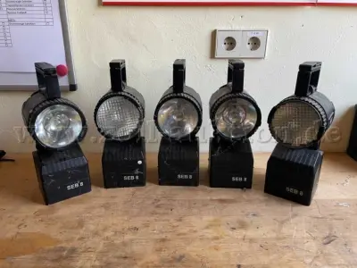 6 Handscheinwerfer Typ SEB 8 mit einem Ladegerät – kavel bij Zoll-Auktion, Jockgrim