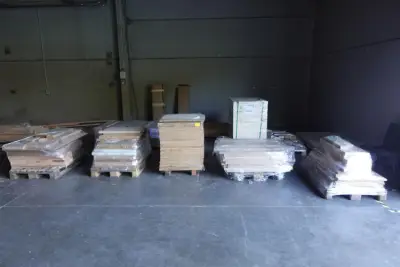 Partij divers hout – kavel bij Openbare Verkopen, Ouwegem