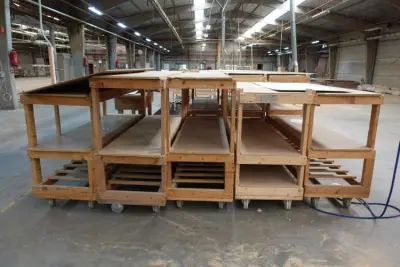 5x Houten kar – kavel bij Openbare Verkopen, Ouwegem