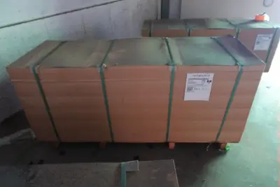Pallet HDF Homadure – kavel bij Openbare Verkopen, Ouwegem