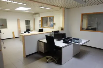 Inhoud bureau – kavel bij Openbare Verkopen, Ouwegem