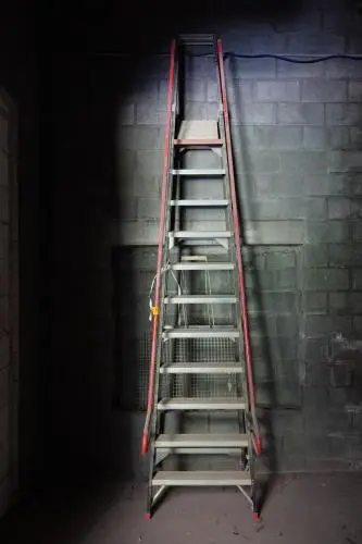 Alu trapladder – kavel bij Openbare Verkopen, Ouwegem