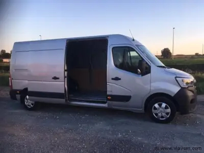 Lichte vrachtwagen ford ranger thunder uitvoering bwj. 2021 en afkomstig uit beslag: renault master bwj. 2023 (roosdaal) (6259) – veiling bij Vlavem, Afkomstig Uit Beslag