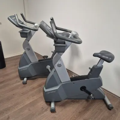 2 x Life fitness 95CI bikes – kavel bij Veilingwinnaar