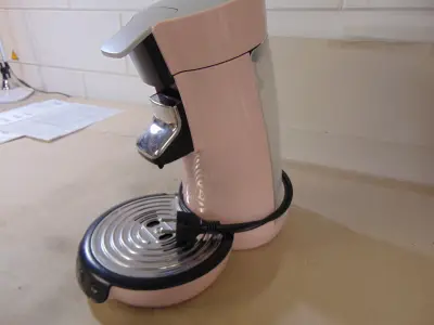 Philips Senseo Viva Café HD6563/30 Roze Koffiemachine – kavel bij GSD Auctions, Zoeterwoude