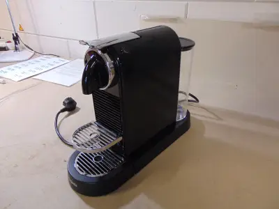 Magimix Citiz Black 11315B Nespressomachine – kavel bij GSD Auctions, Zoeterwoude