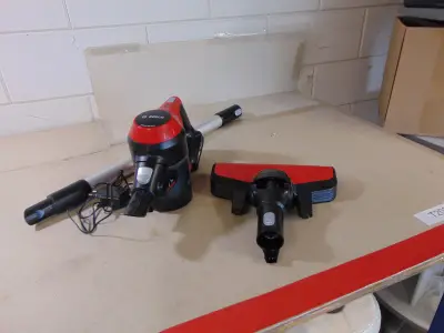 Bosch Unlimited Serie 6 BCS61PET ProAnimal Steelstofzuiger – kavel bij GSD Auctions, Zoeterwoude