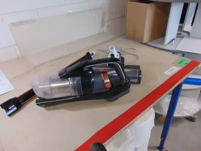 Bissell Icon Advanced 2602C Steelstofzuiger – kavel bij GSD Auctions, Zoeterwoude