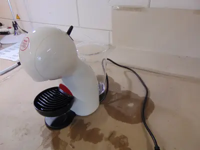 Krups Piccolo XS KP1A31 Dolce Gusto Koffiemachine – kavel bij GSD Auctions, Zoeterwoude