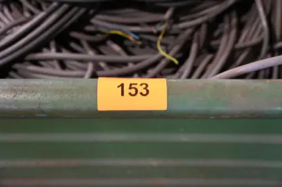 Metalen bak met hijsogen – kavel bij Openbare Verkopen, Vichte
