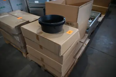 Inhoud pallet – kavel bij Openbare Verkopen, Vichte