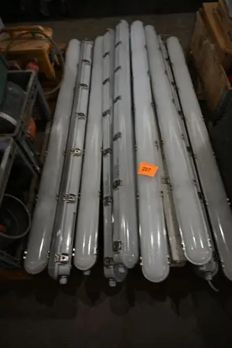 Pallet verlichtingsarmaturen – kavel bij Openbare Verkopen, Vichte