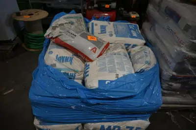 Pallet producten – kavel bij Openbare Verkopen, Vichte