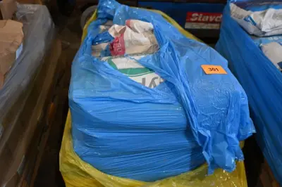 Pallet diverse producten – kavel bij Openbare Verkopen, Vichte