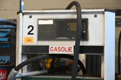 Tankpomp met tankpistool – kavel bij Openbare Verkopen, Vichte