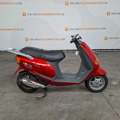 Motorscooter, Piaggio, Spera 125 – kavel bij Domeinen Roerende Zaken, Soesterberg