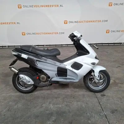 Motorscooter, Gilera, Runner – kavel bij Domeinen Roerende Zaken, Soesterberg
