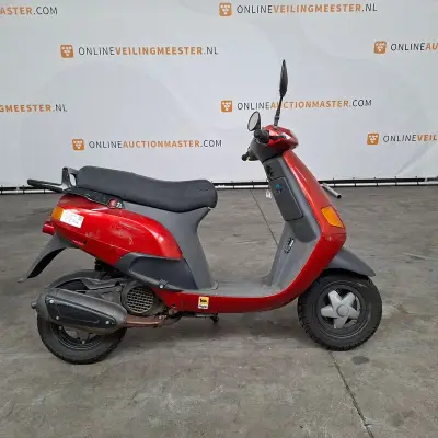 Motorscooter, Piaggio, SKR 125 – kavel bij Domeinen Roerende Zaken, Soesterberg