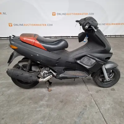 Motorscooter, Gillera, Runner 125 FX DDSP – kavel bij Domeinen Roerende Zaken, Soesterberg