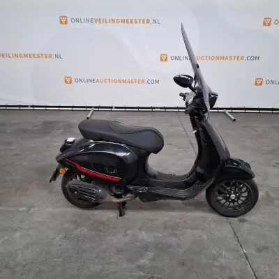 Bromfiets, Vespa, Snorscooter, 2022 – kavel bij Domeinen Roerende Zaken, Soesterberg